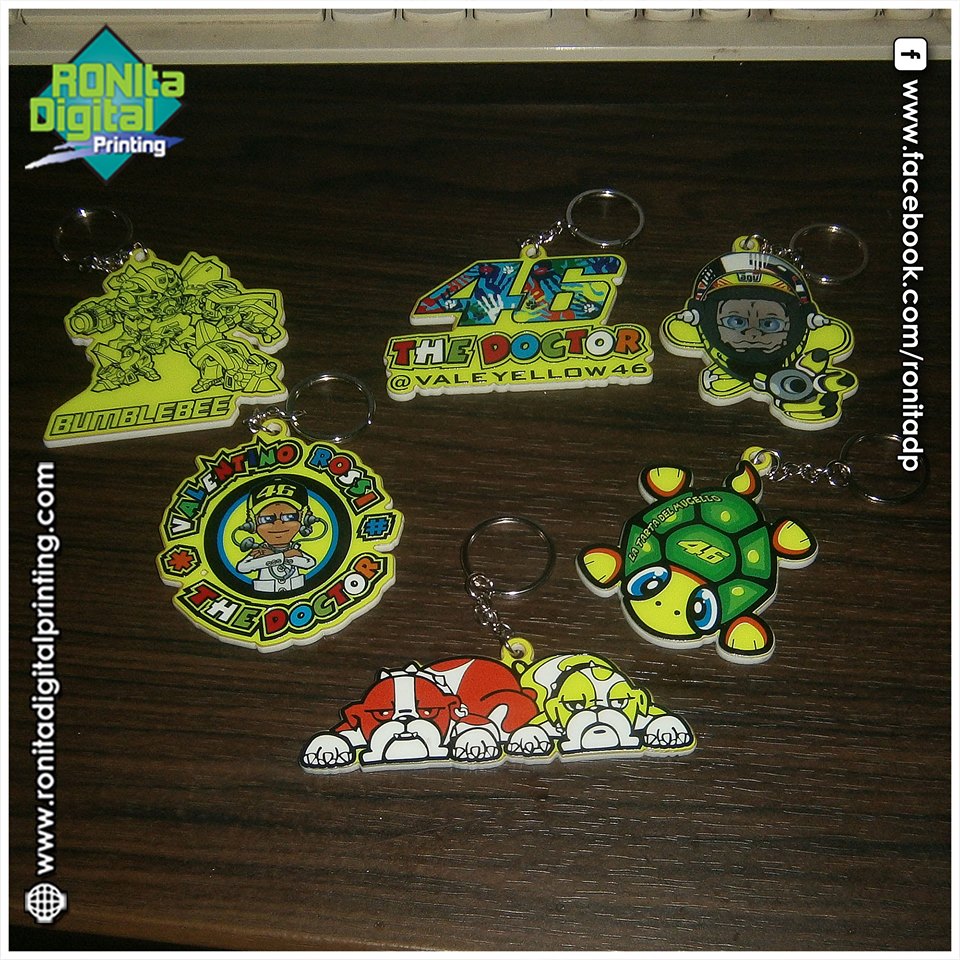 gantungan kunci acrylic